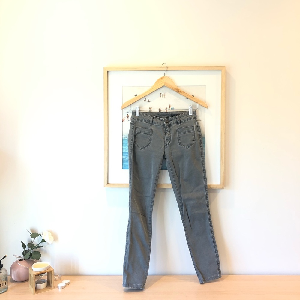 CLUB MONACO cute cropped chino pants